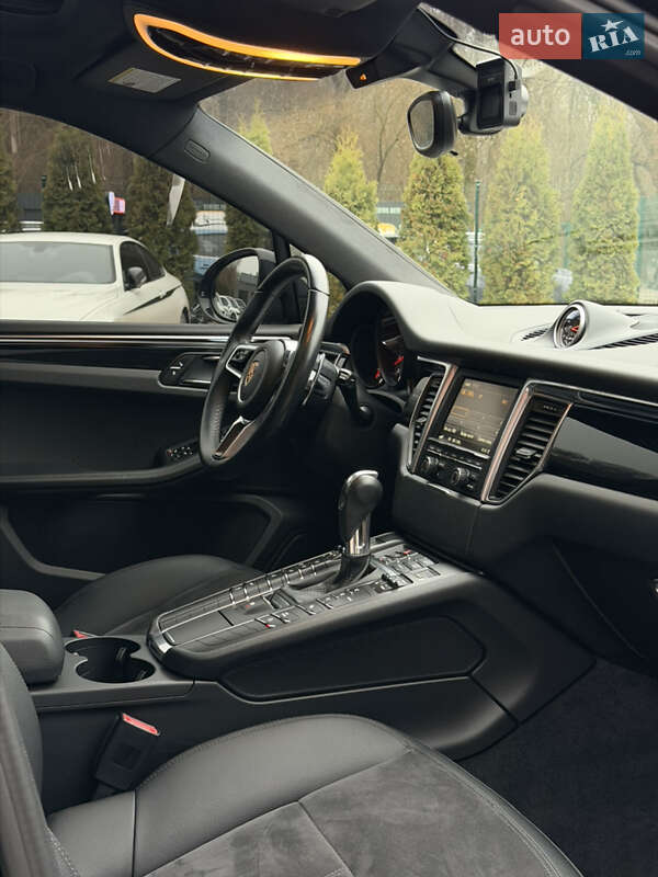 Позашляховик / Кросовер Porsche Macan 2015 в Хмельницькому