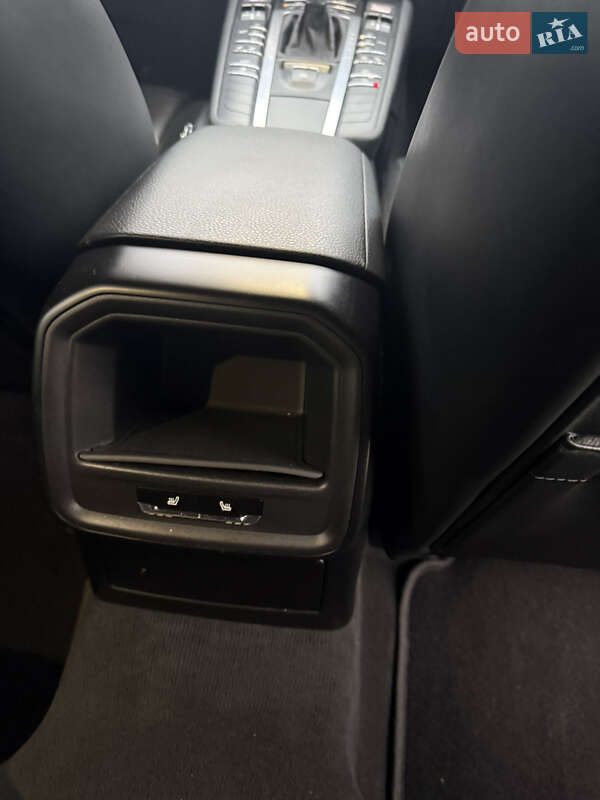 Внедорожник / Кроссовер Porsche Macan 2014 в Кривом Роге