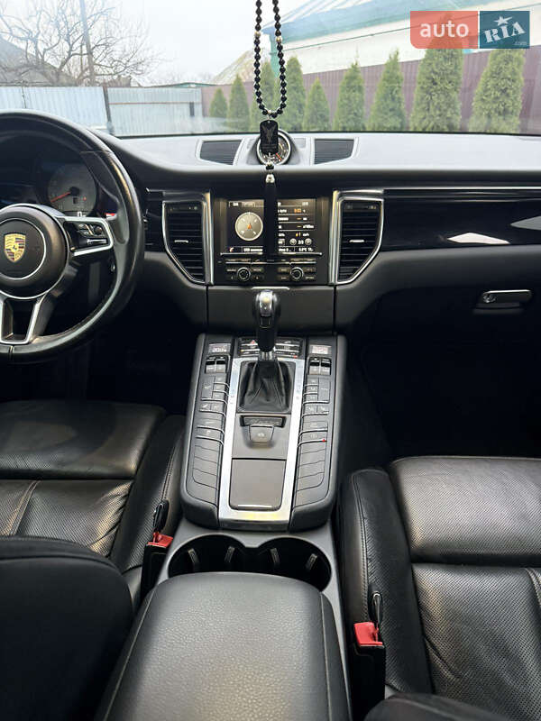 Внедорожник / Кроссовер Porsche Macan 2014 в Кривом Роге