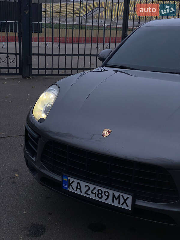 Внедорожник / Кроссовер Porsche Macan 2014 в Кривом Роге