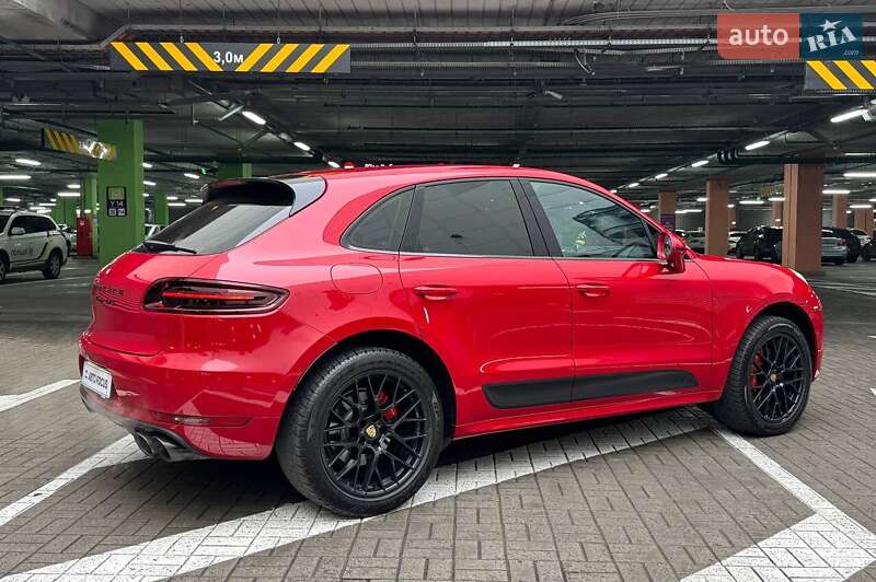 Позашляховик / Кросовер Porsche Macan 2016 в Києві