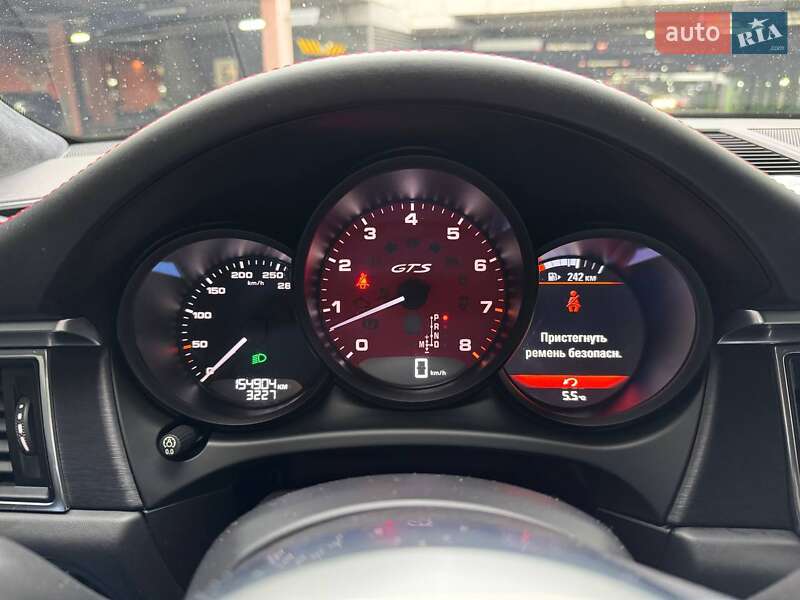 Позашляховик / Кросовер Porsche Macan 2016 в Києві