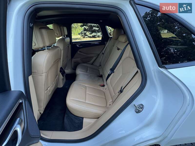 Внедорожник / Кроссовер Porsche Macan 2018 в Днепре