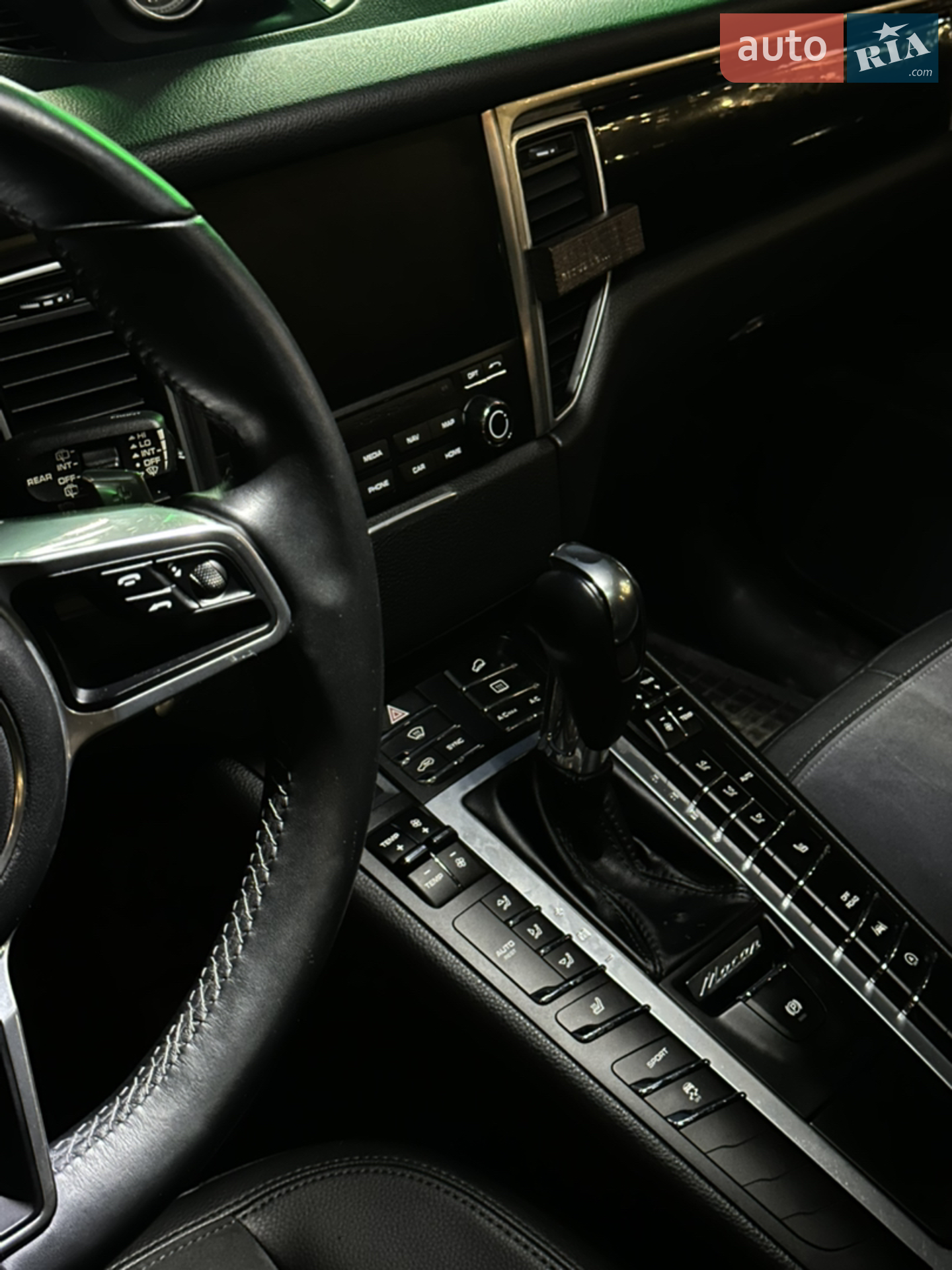 2018 Porsche Macan - мініатюра 8