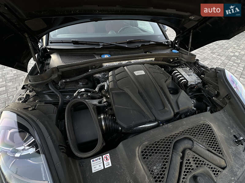 Позашляховик / Кросовер Porsche Macan 2024 в Львові