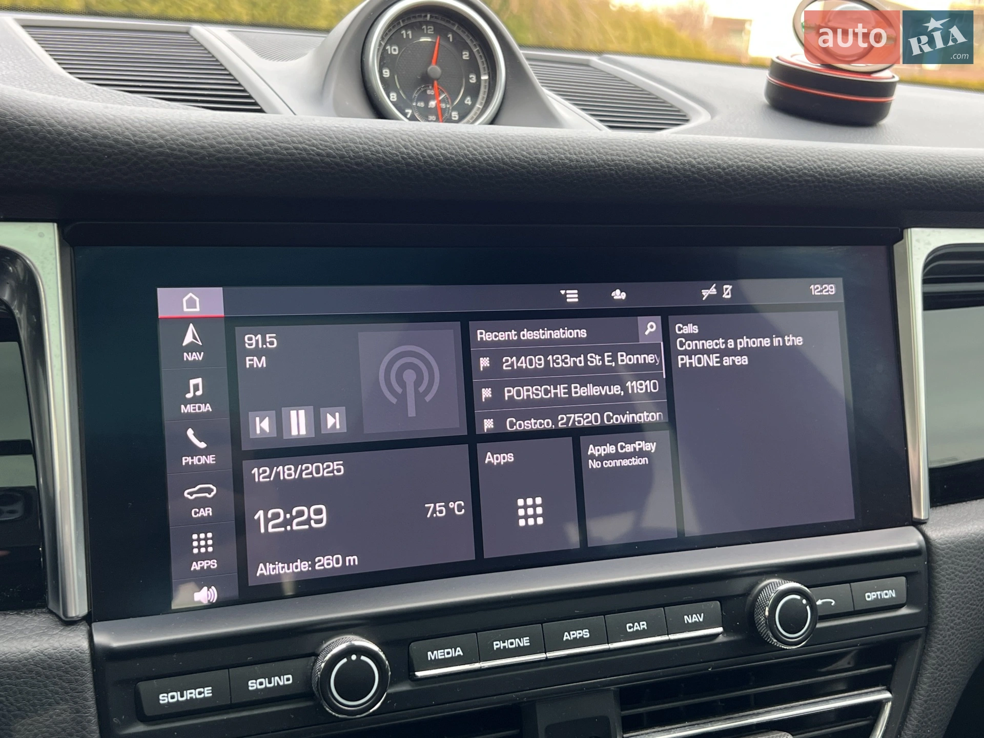 2021 Porsche Macan - мініатюра 21