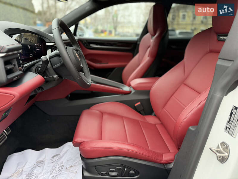 Позашляховик / Кросовер Porsche Macan 2025 в Києві