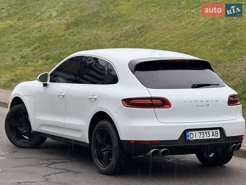 Внедорожник / Кроссовер Porsche Macan 2016 в Киеве