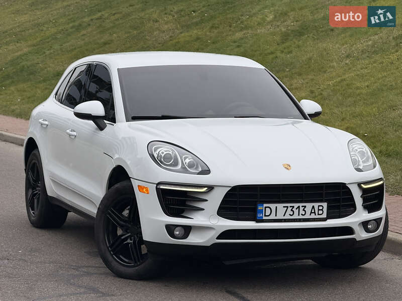 Внедорожник / Кроссовер Porsche Macan 2016 в Киеве