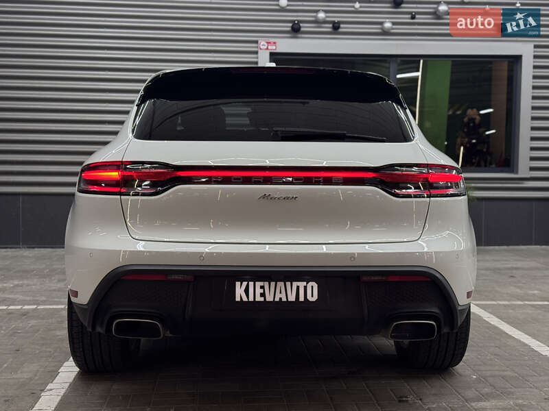 Внедорожник / Кроссовер Porsche Macan 2023 в Киеве