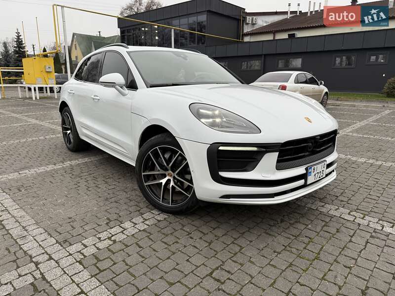 Porsche Macan 2021