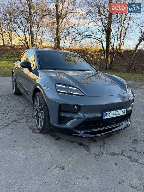 Porsche Macan 2025