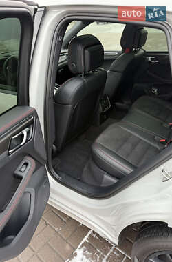 Внедорожник / Кроссовер Porsche Macan 2023 в Киеве