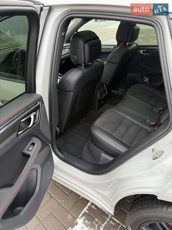 Внедорожник / Кроссовер Porsche Macan 2023 в Киеве