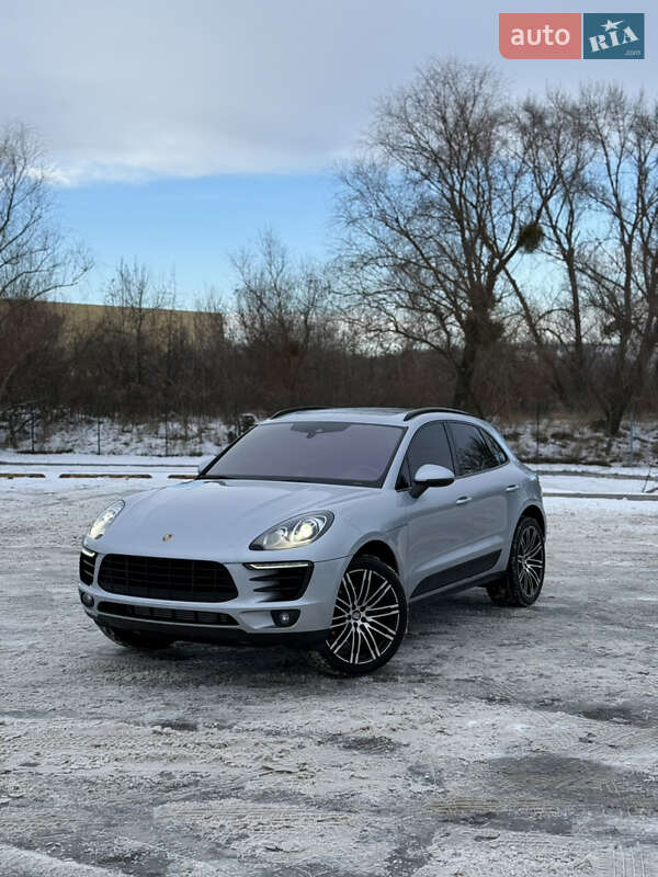 Внедорожник / Кроссовер Porsche Macan 2018 в Киеве