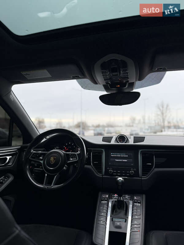 Внедорожник / Кроссовер Porsche Macan 2018 в Киеве