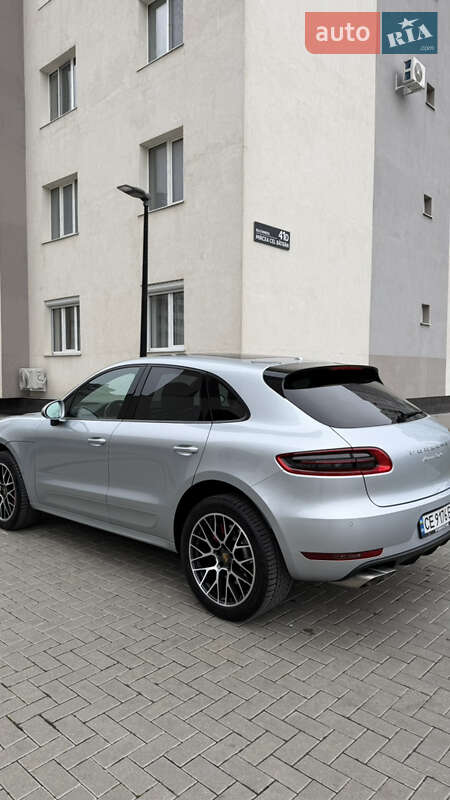 Внедорожник / Кроссовер Porsche Macan 2015 в Черновцах