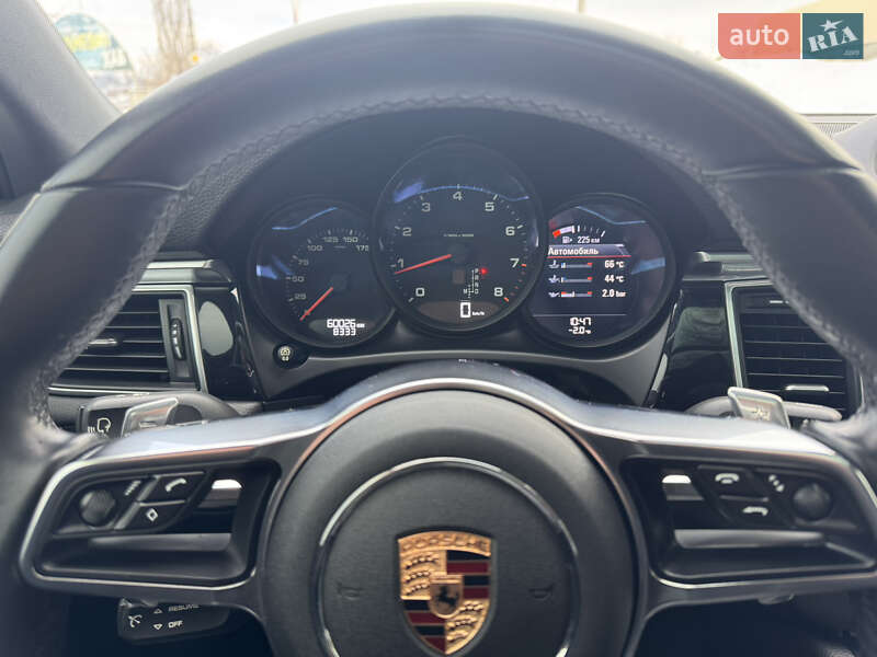 Внедорожник / Кроссовер Porsche Macan 2018 в Харькове