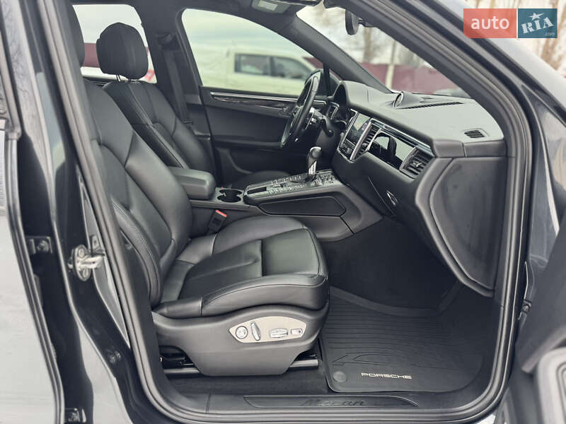 Внедорожник / Кроссовер Porsche Macan 2018 в Харькове