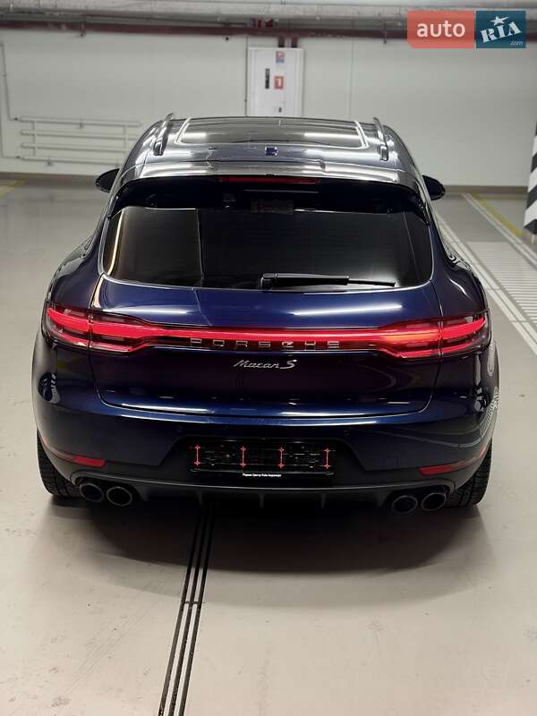 Внедорожник / Кроссовер Porsche Macan 2021 в Киеве