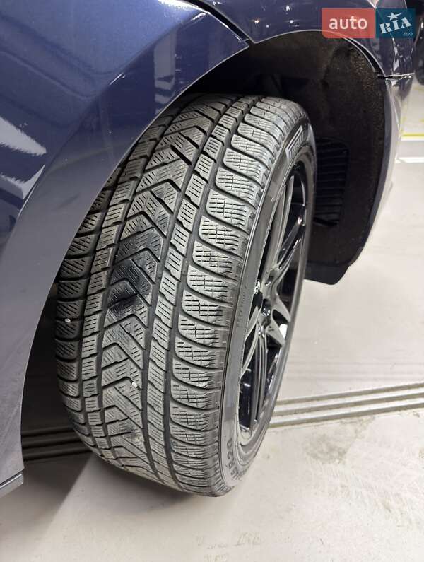 Внедорожник / Кроссовер Porsche Macan 2021 в Киеве