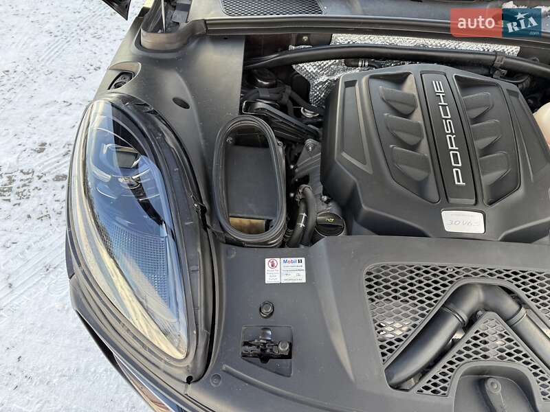 Внедорожник / Кроссовер Porsche Macan 2018 в Львове