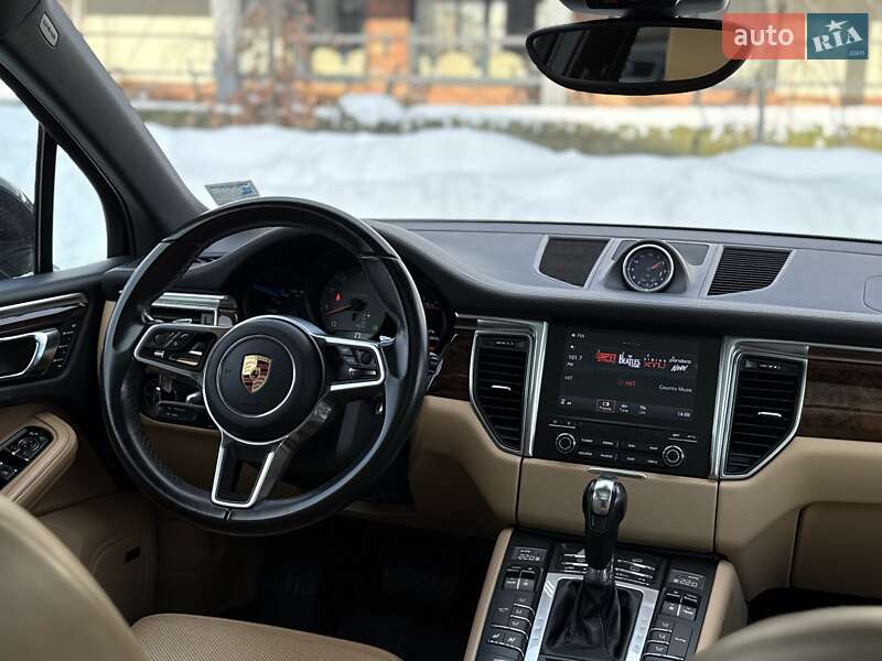 Внедорожник / Кроссовер Porsche Macan 2018 в Львове