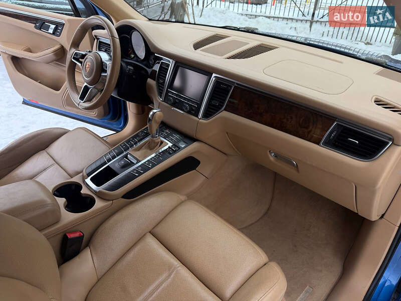 Внедорожник / Кроссовер Porsche Macan 2014 в Киеве