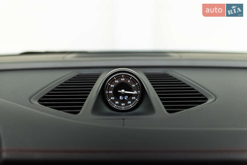 Внедорожник / Кроссовер Porsche Macan 2025 в Мукачево