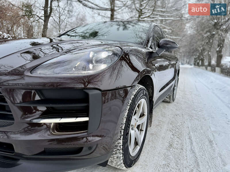 Внедорожник / Кроссовер Porsche Macan 2020 в Звягеле
