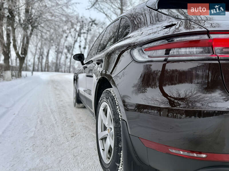 Внедорожник / Кроссовер Porsche Macan 2020 в Звягеле