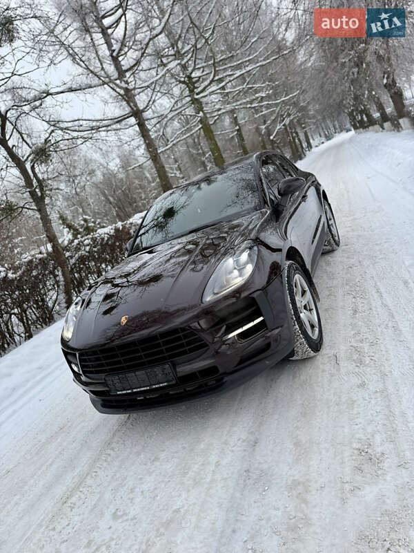 Внедорожник / Кроссовер Porsche Macan 2020 в Звягеле
