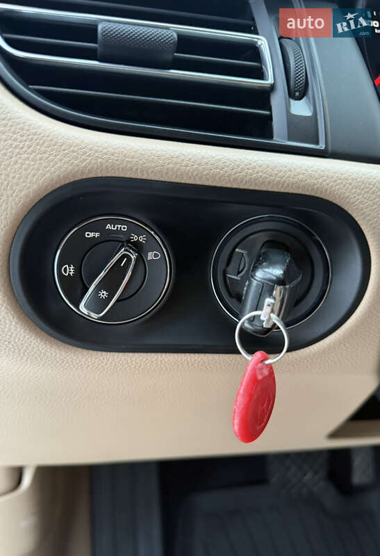 Внедорожник / Кроссовер Porsche Macan 2020 в Звягеле