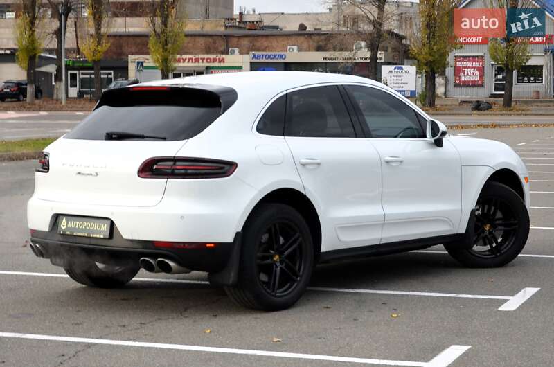Внедорожник / Кроссовер Porsche Macan 2015 в Киеве фото 13 Внедорожник / Кроссовер Porsche Macan 2015 в Киеве