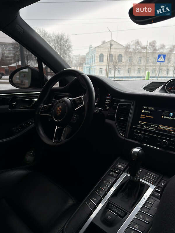 Внедорожник / Кроссовер Porsche Macan 2015 в Киеве фото 37 Внедорожник / Кроссовер Porsche Macan 2015 в Киеве