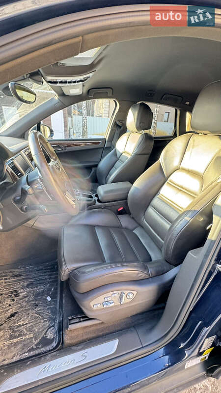 Внедорожник / Кроссовер Porsche Macan 2015 в Киеве