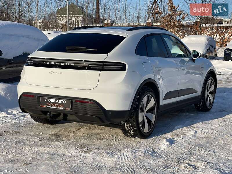 Внедорожник / Кроссовер Porsche Macan 2024 в Львове
