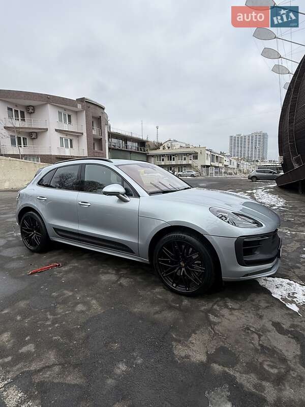 Porsche Macan 2022