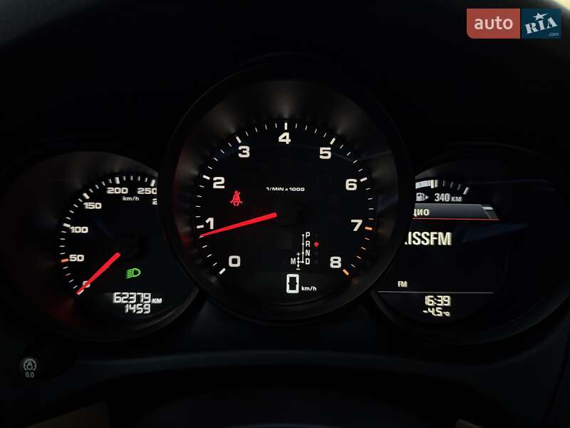 Внедорожник / Кроссовер Porsche Macan 2017 в Киеве