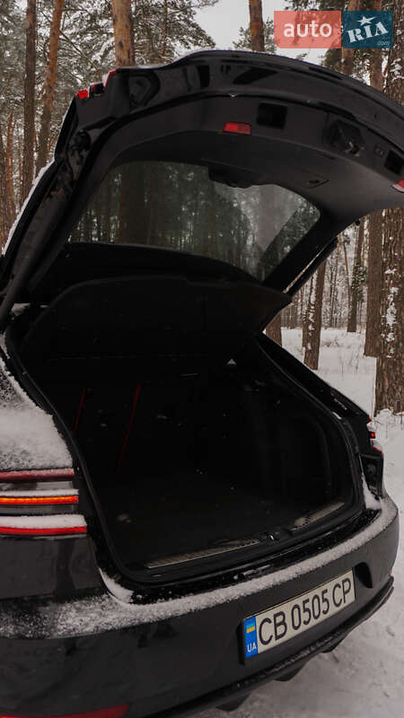 Внедорожник / Кроссовер Porsche Macan 2015 в Киеве