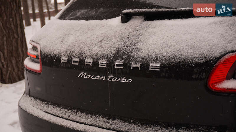Внедорожник / Кроссовер Porsche Macan 2015 в Киеве