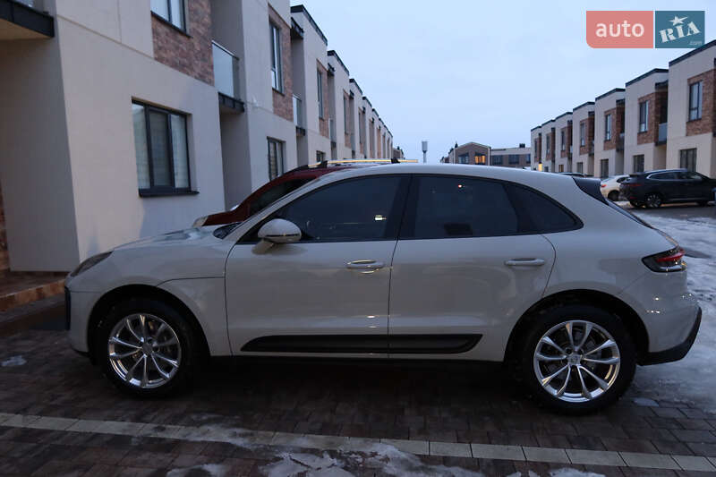 Внедорожник / Кроссовер Porsche Macan 2022 в Ужгороде