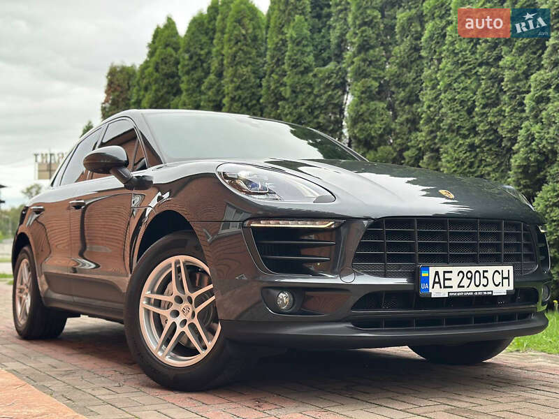 Внедорожник / Кроссовер Porsche Macan 2017 в Киеве