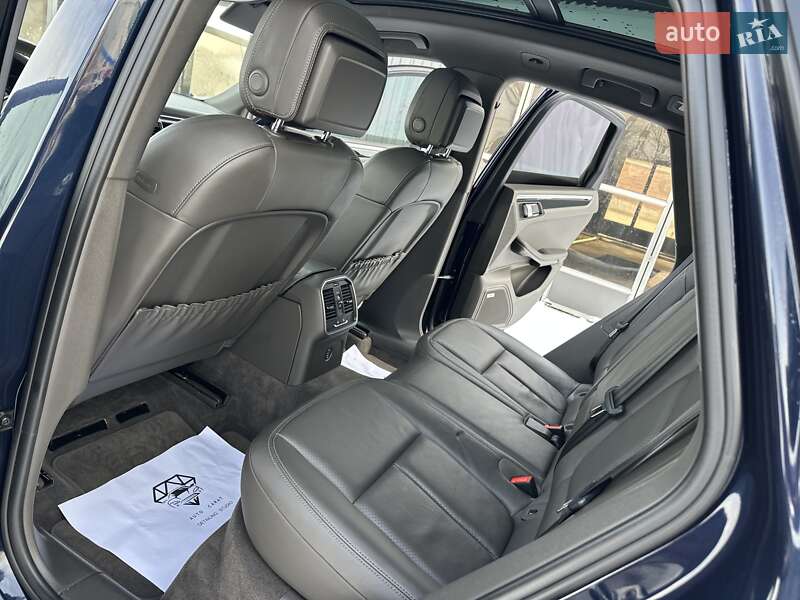 Внедорожник / Кроссовер Porsche Macan 2018 в Дрогобыче фото 97 Внедорожник / Кроссовер Porsche Macan 2018 в Дрогобыче