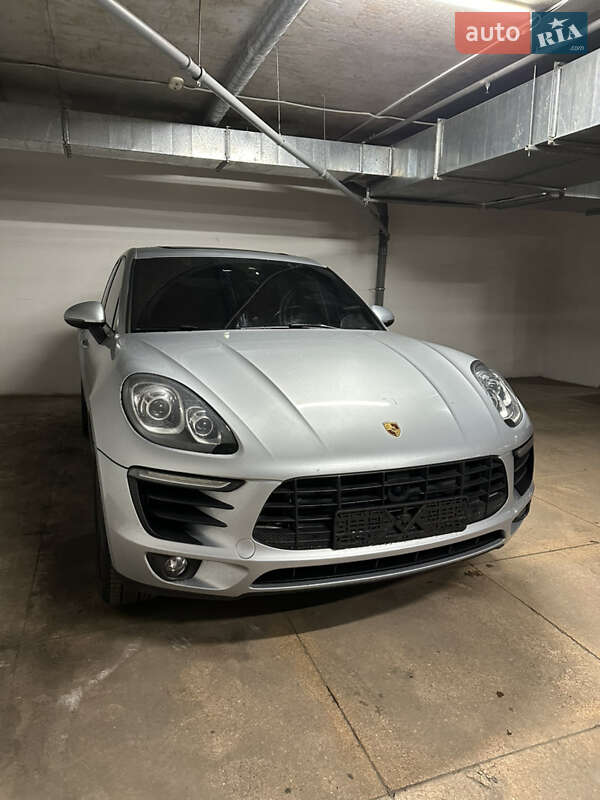 Porsche Macan 2015