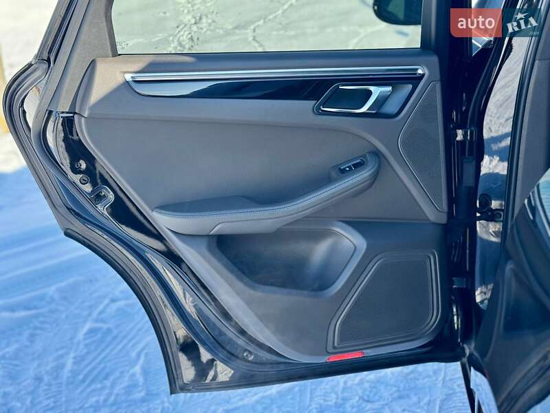 Позашляховик / Кросовер Porsche Macan 2018 в Києві фото 22 Позашляховик / Кросовер Porsche Macan 2018 в Києві
