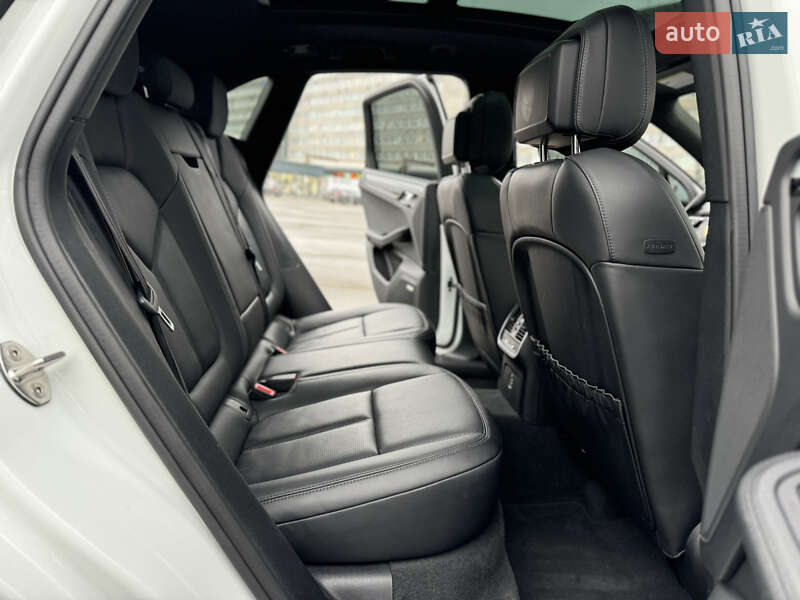 Внедорожник / Кроссовер Porsche Macan 2019 в Харькове