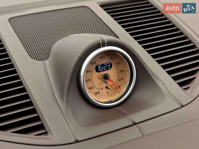 Внедорожник / Кроссовер Porsche Macan 2016 в Киеве