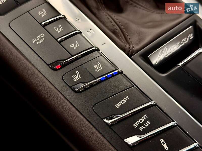 Внедорожник / Кроссовер Porsche Macan 2016 в Киеве