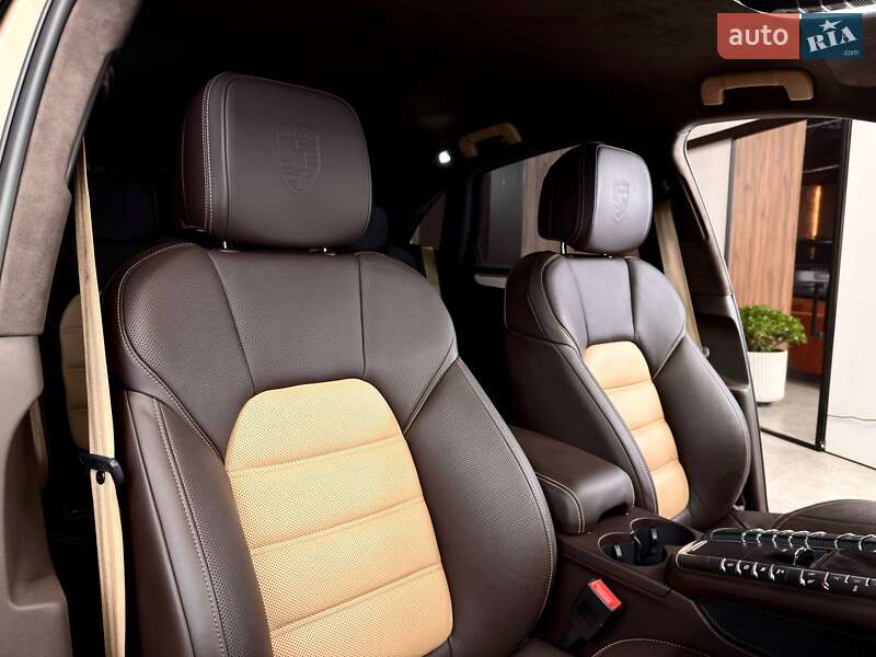 Внедорожник / Кроссовер Porsche Macan 2016 в Киеве